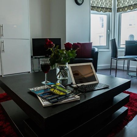 Strathmore House Apartments プリマス エクステリア 写真