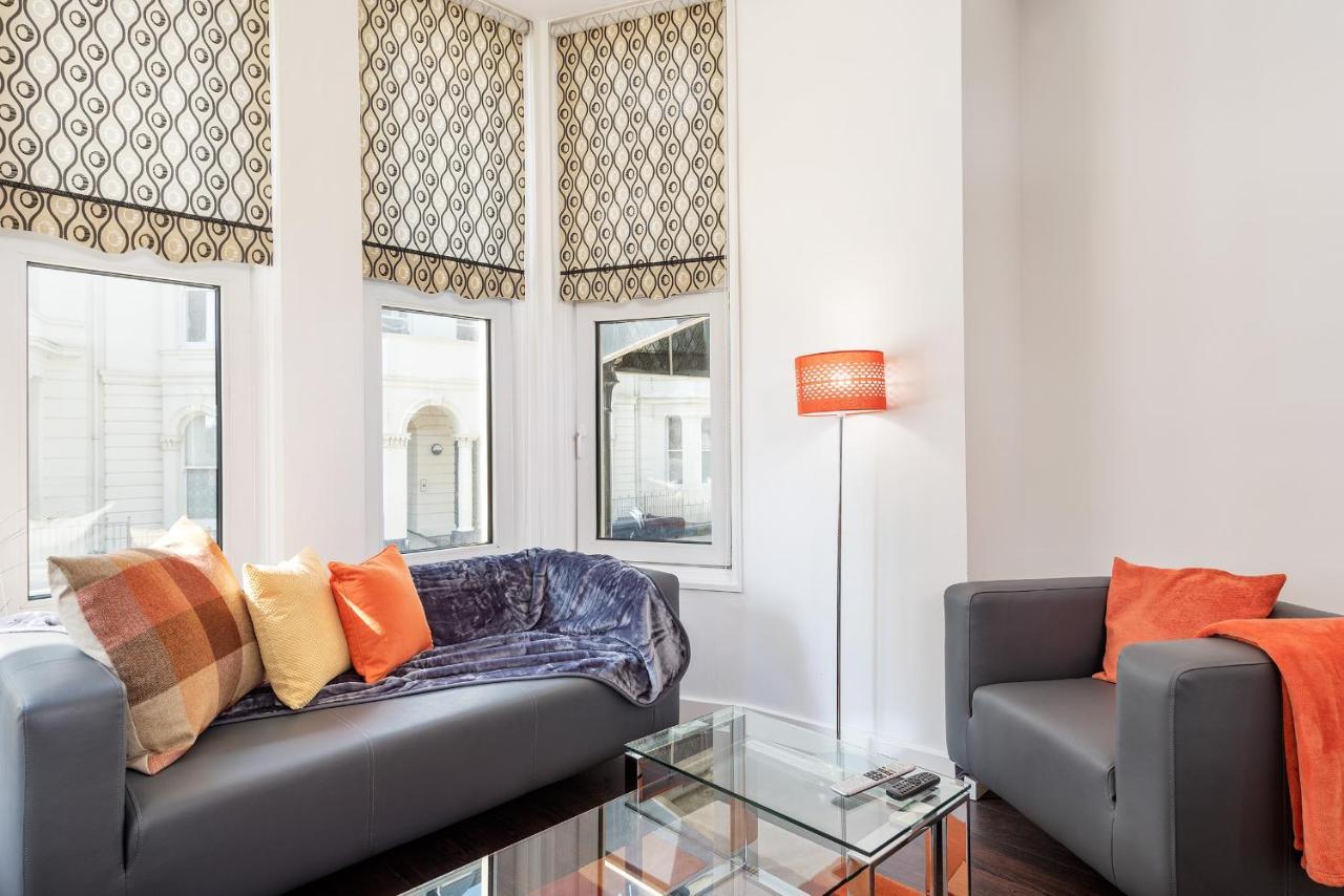 Strathmore House Apartments プリマス エクステリア 写真