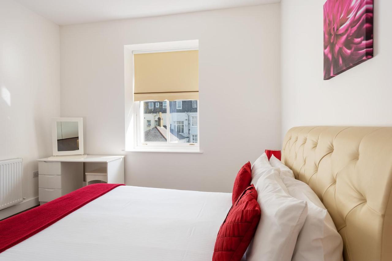 Strathmore House Apartments プリマス エクステリア 写真